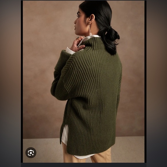 Banana Republic Merino-Cashmere Oversized Sweater- Sz. S- Beige Twine - Picture 12 of 12